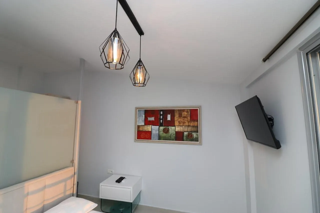 Apartment Vourtarea Guesthouse Himare