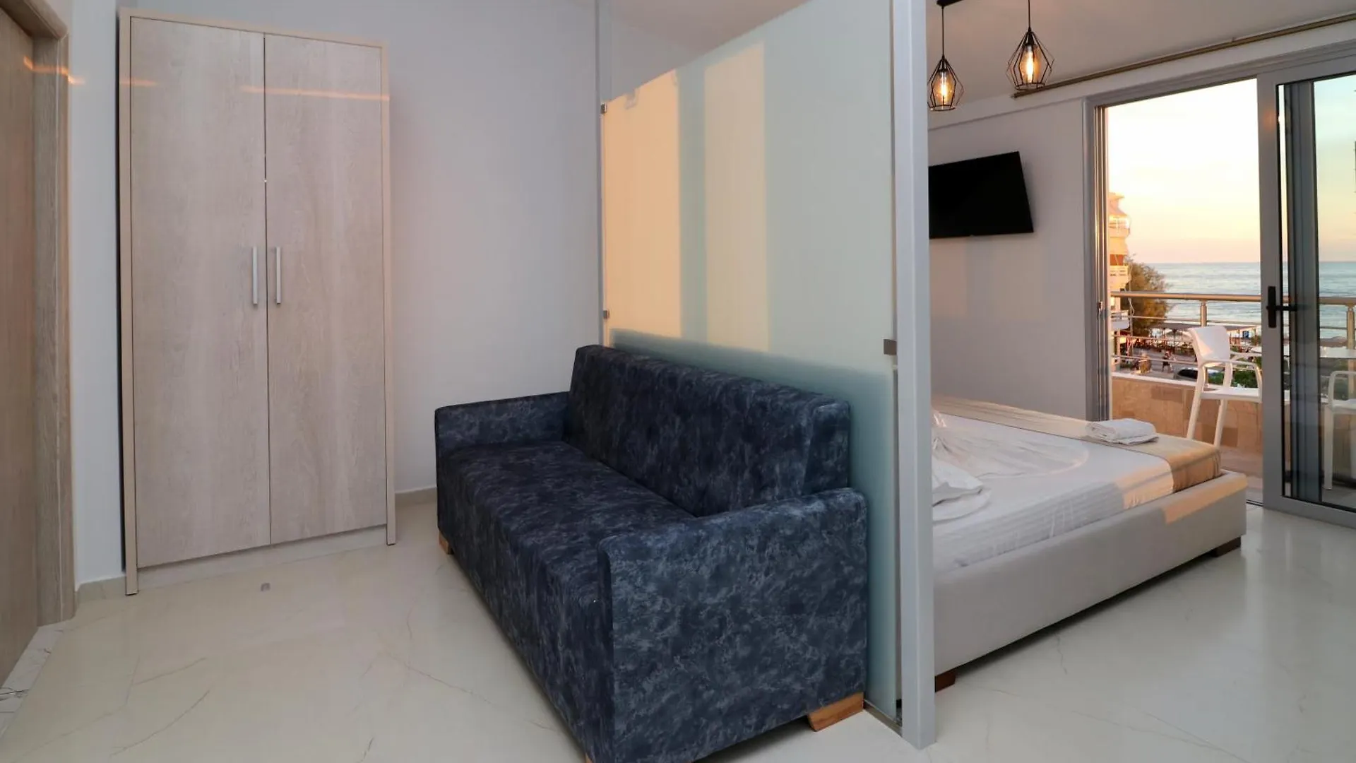 Apartment Vourtarea Guesthouse Himare